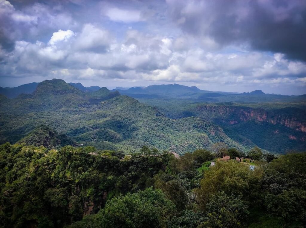 Pachmarhi tour package from chennai