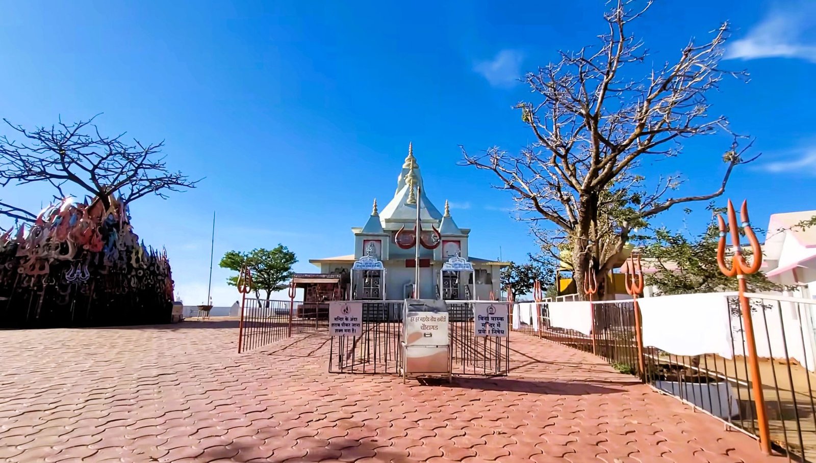 Visit Chauragarh Temple in Pachmarhi