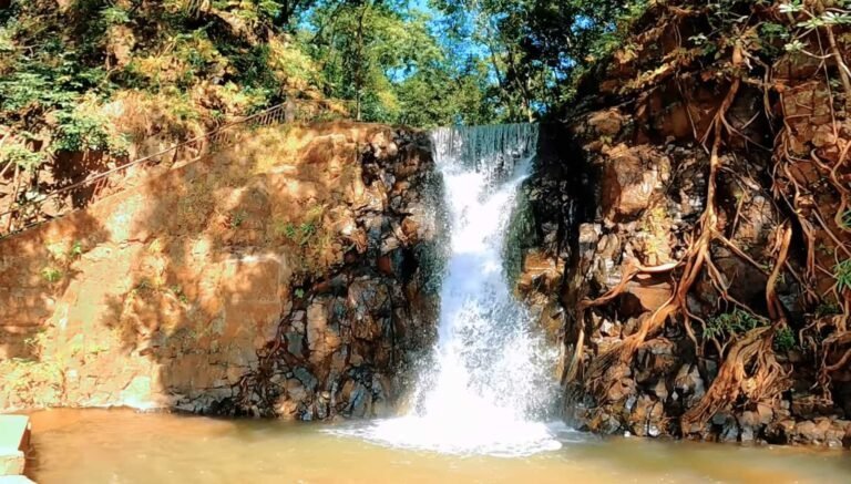 Dudhdhara Waterfall on the Narmada