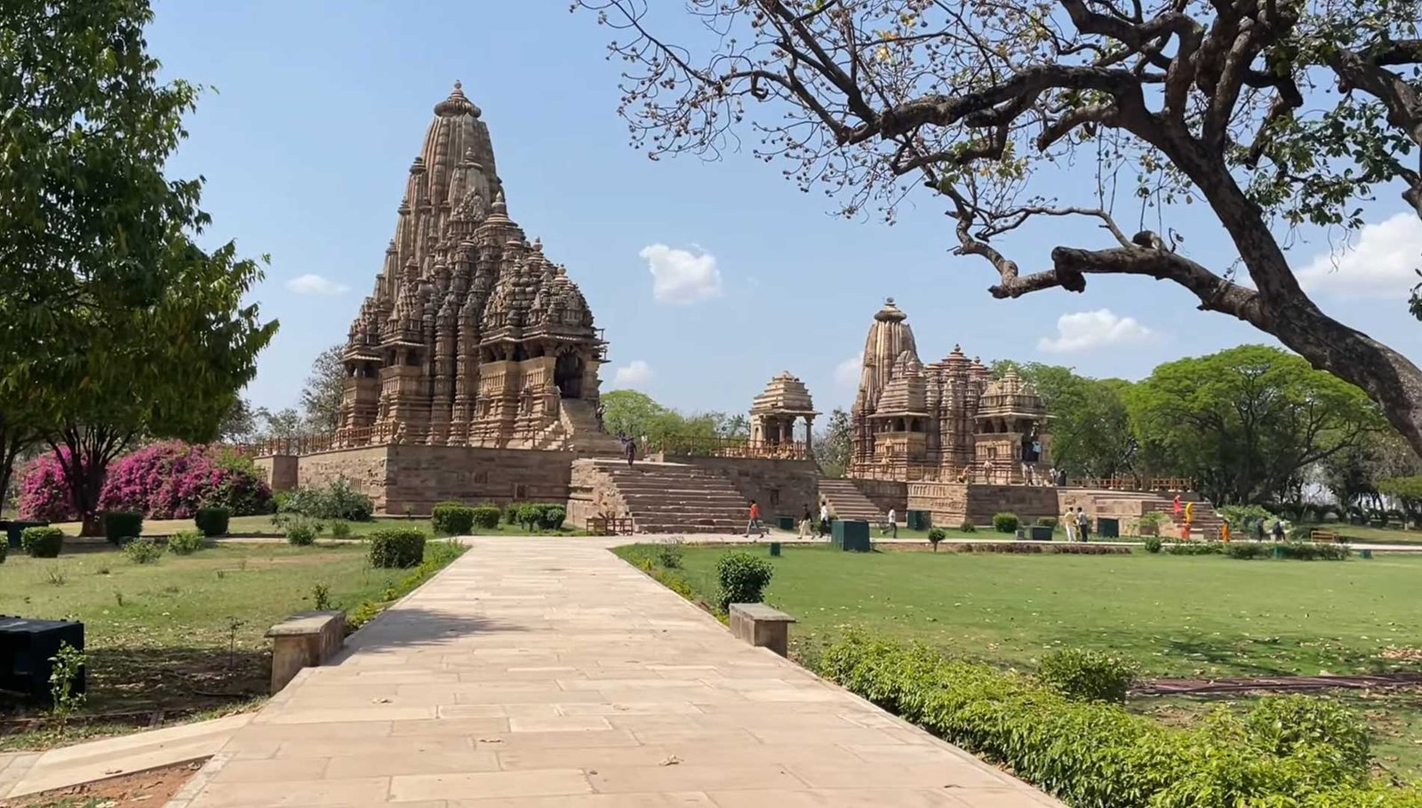 Explore Khajuraho temples with complete tour packages