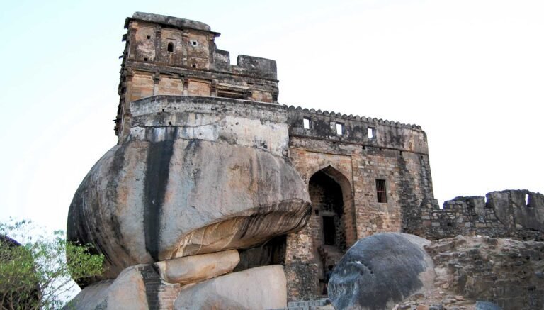 Madan Mahal Fort on a big rock