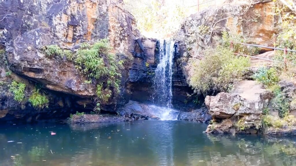 Pachmarhi water fall